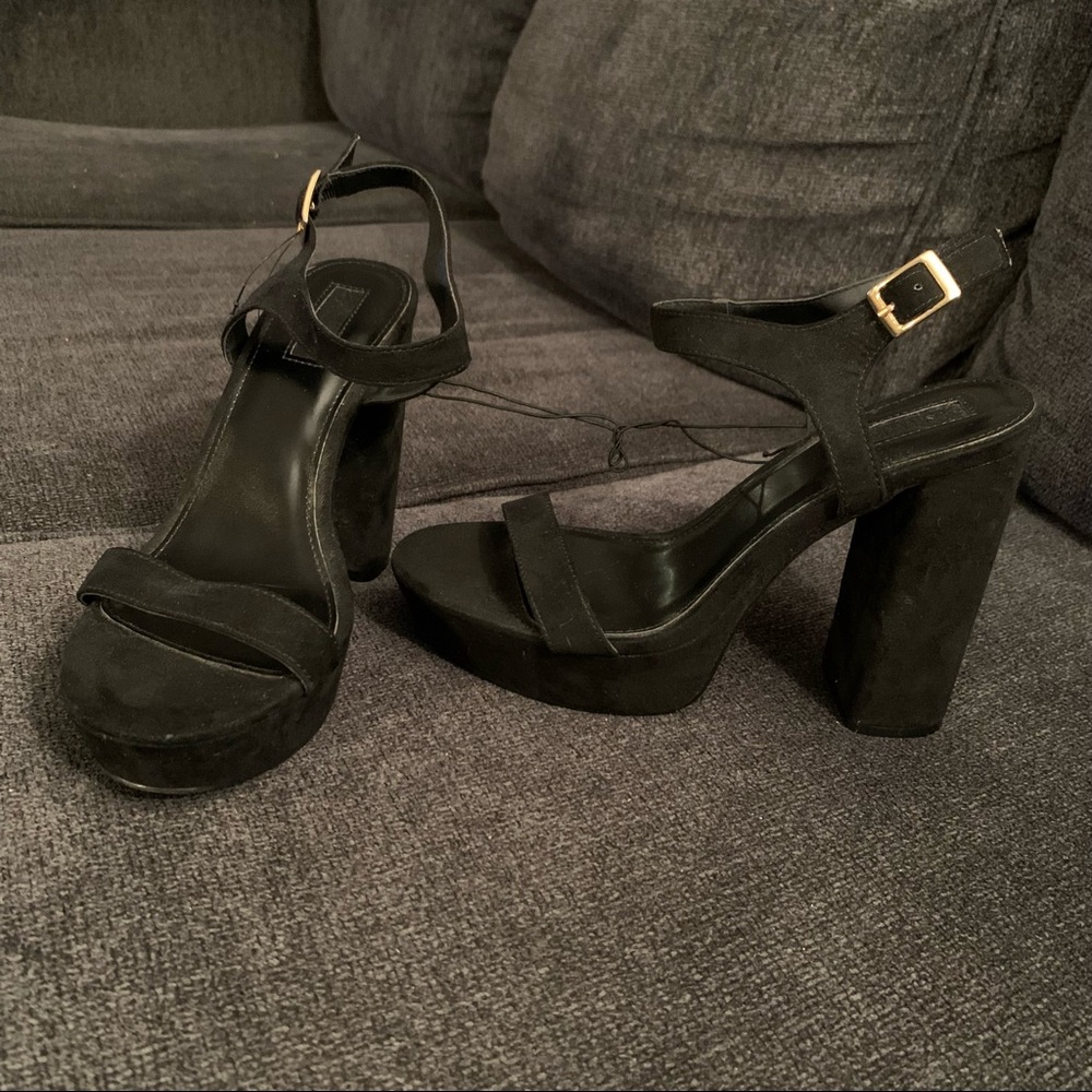 Forever 21 Black Platform Suede Heels Ankle Strap
